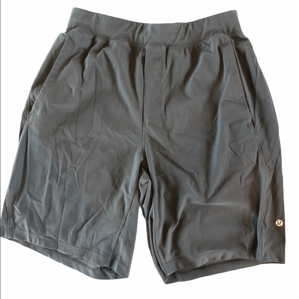 Black Lululemon shorts
